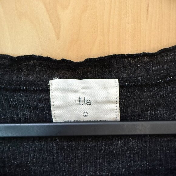 Anthropologie t.la black textured elbow sleeve tunic top women’s large - Picture 3 of 4